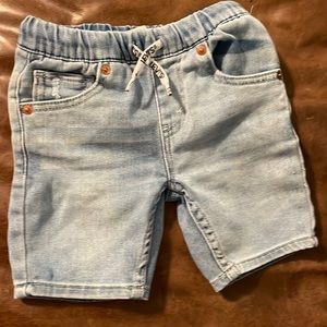 Levi’s blue Jean shorts size 4 regular skinny
